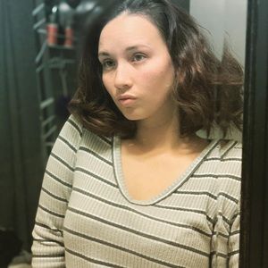 Meet your Posher, Caleigh